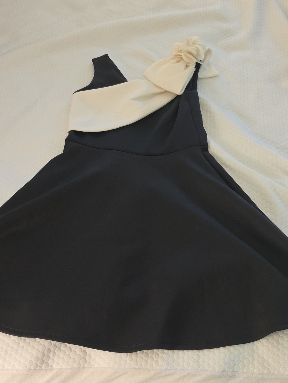 Bonnie Jean Navy and Cream One-Shoulder Flower Accent Formal Dress